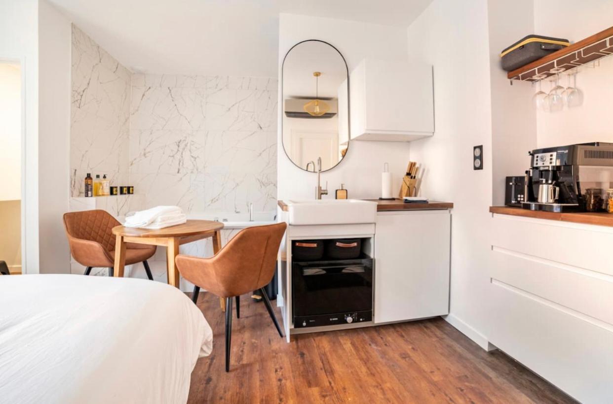 Parenthese Roanne Pierre Depierre Apartment Екстериор снимка