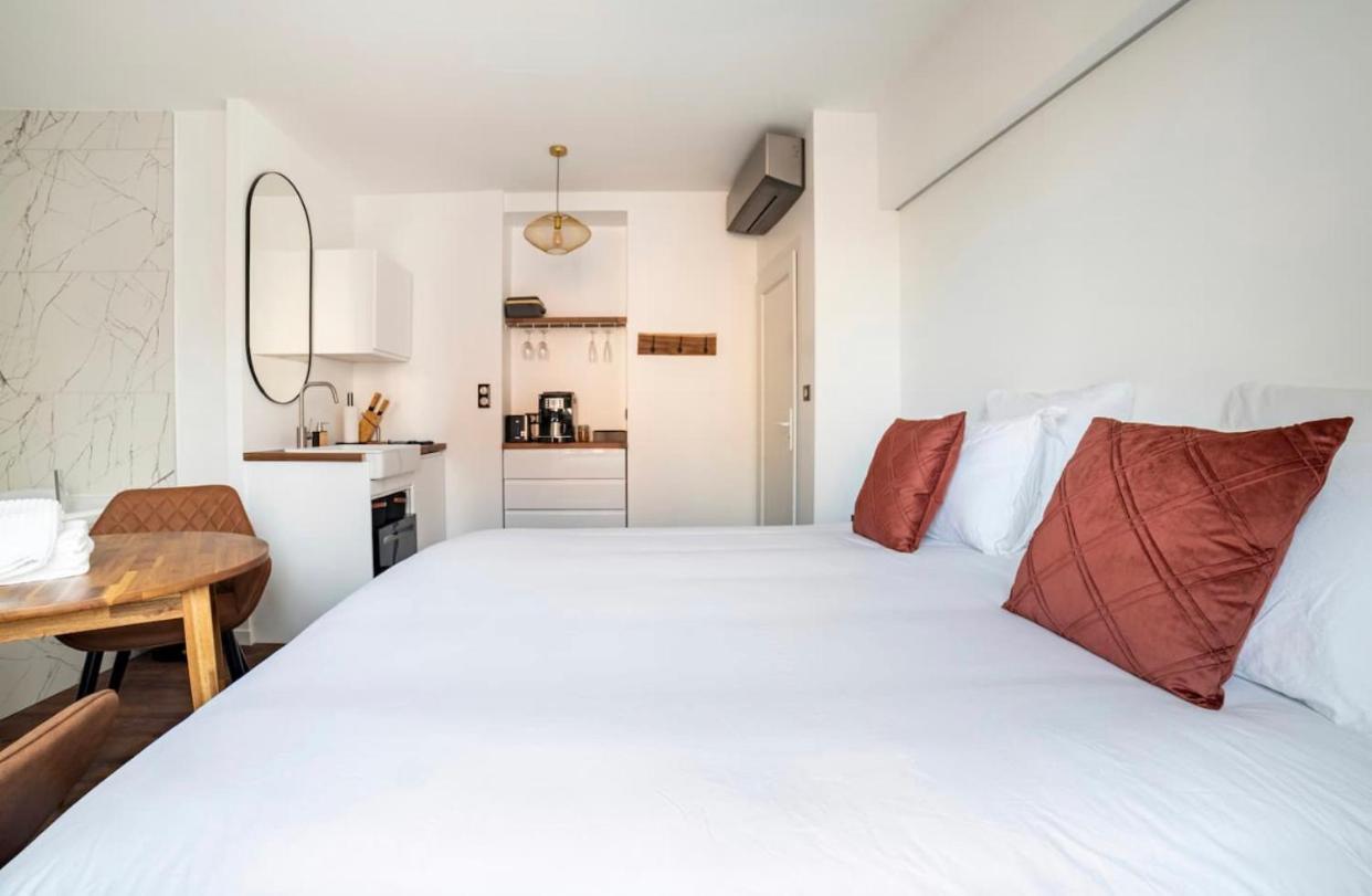 Parenthese Roanne Pierre Depierre Apartment Екстериор снимка